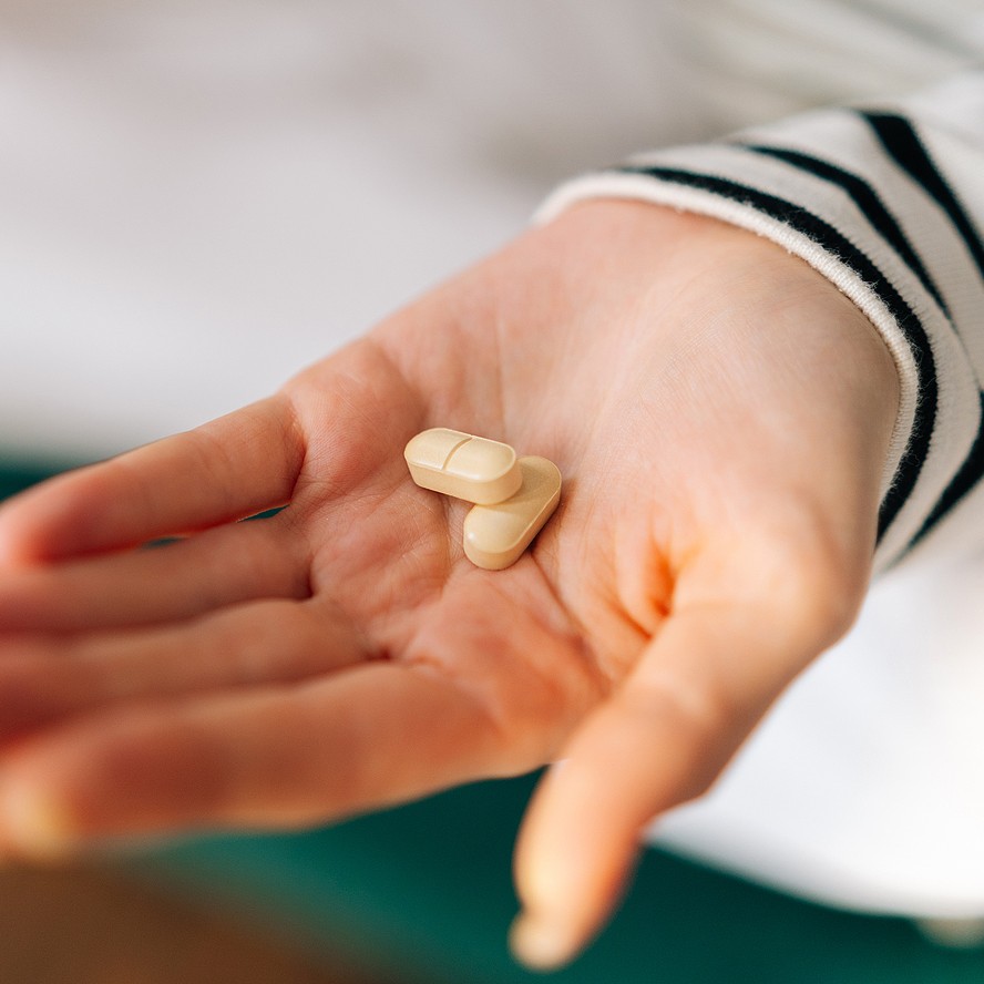 How Does Abortion Pill Reversal Work? A woman asking herself "how does the abortion pill work?"