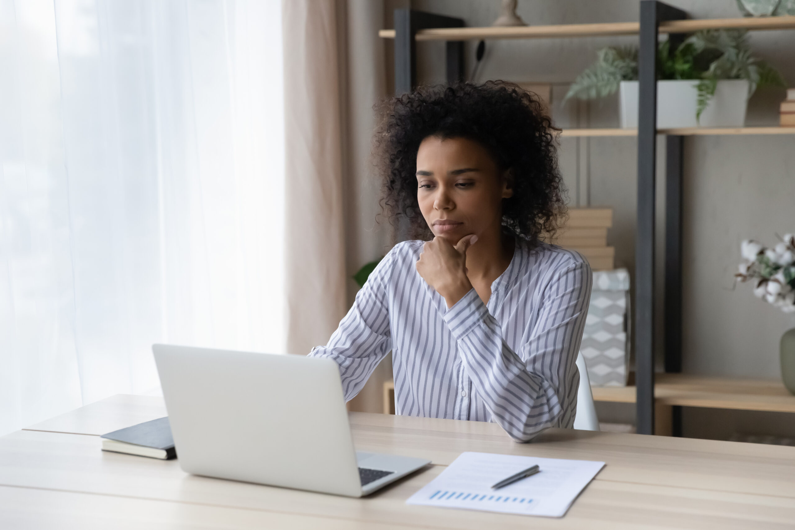 When Should You Start the Treatment? A woman searching on her laptop "when should I start the abortion pill reversal treatment?"
